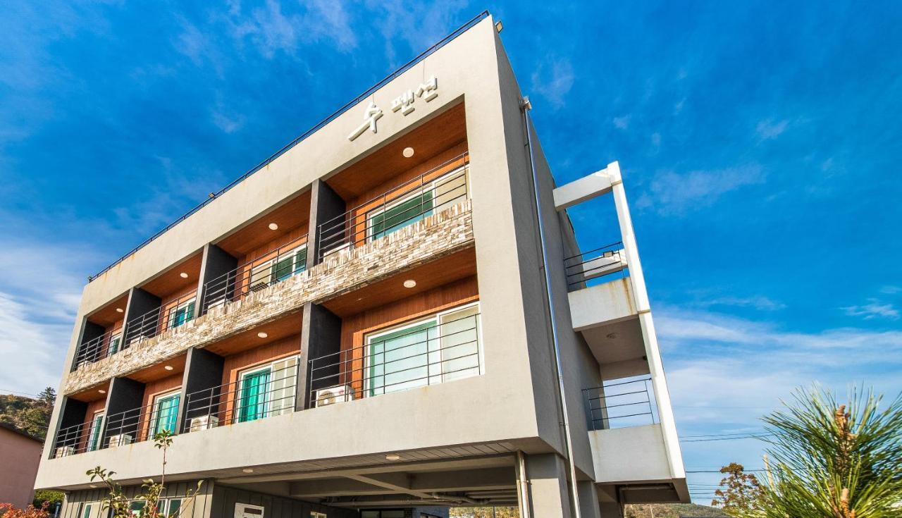 Jeju Soo Pension Seogwipo Exterior photo