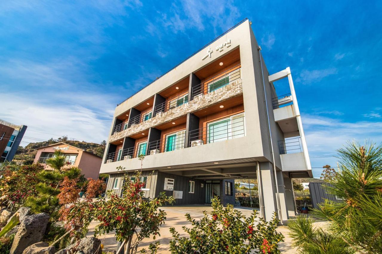 Jeju Soo Pension Seogwipo Exterior photo