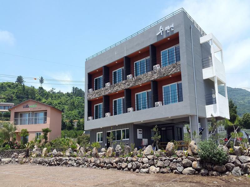 Jeju Soo Pension Seogwipo Exterior photo